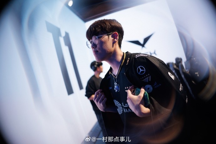 摄影师一村发布S15入围赛返图：2025.10.14 Day1