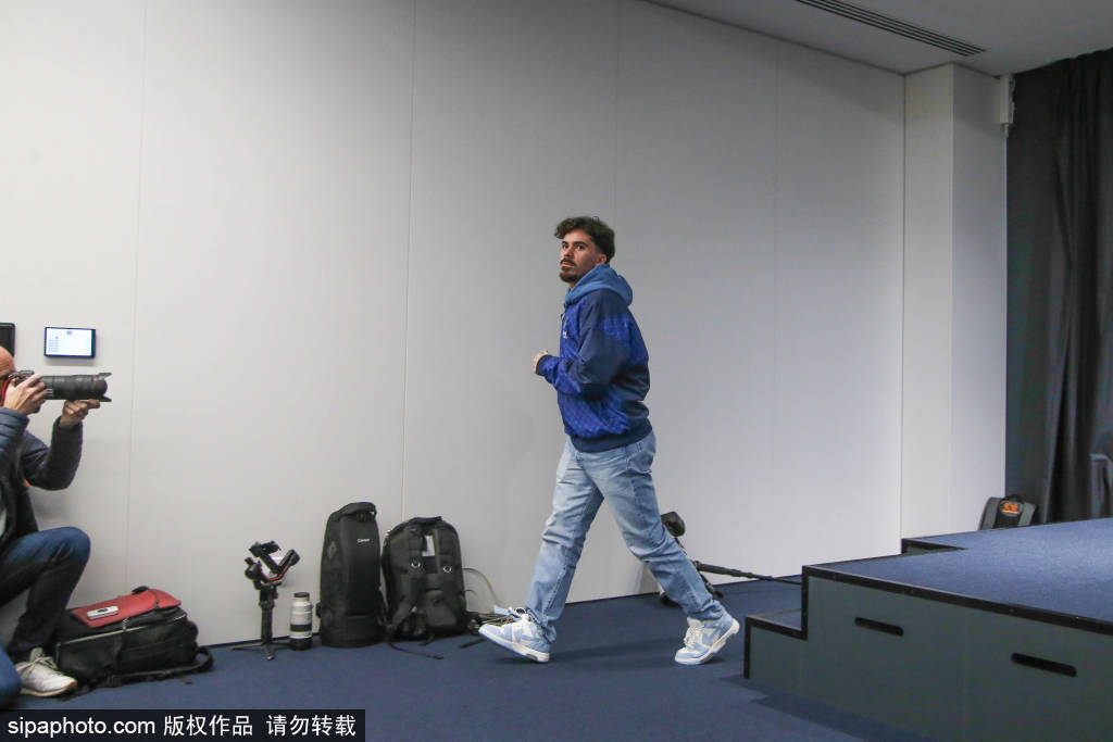 维蒂尼亚的帽子戏法：心态与团队精神的完美结合