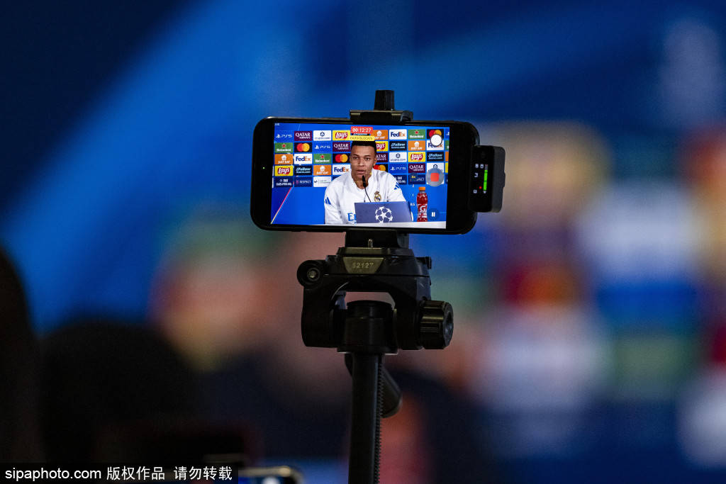 曼联收入骤降至第八：德勤报告揭示红魔面临的困境与挑战